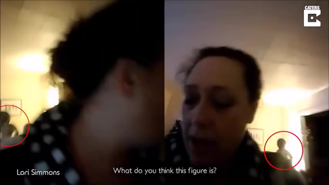 D'étranges créatures ont été capturées en arrière-plan de l'appel vidéo FaceTime d'une mère