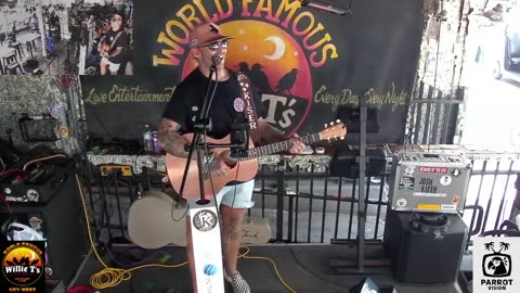 LIVE Music Everyday!