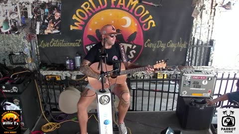 LIVE Music Everyday!