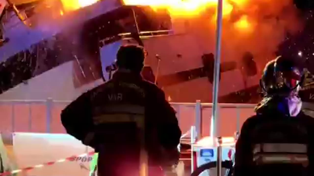 Impactante video: incendio consume uno de los yates más exclusivos del mundo