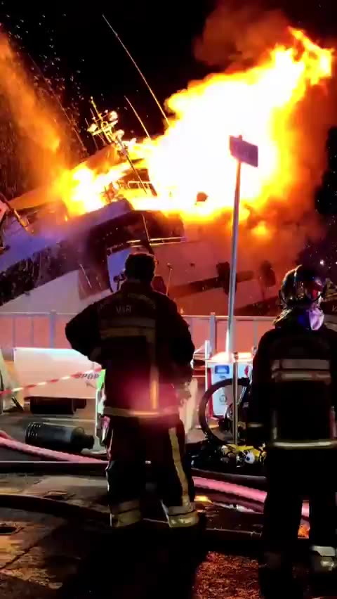 Impactante video: incendio consume uno de los yates más exclusivos del mundo
