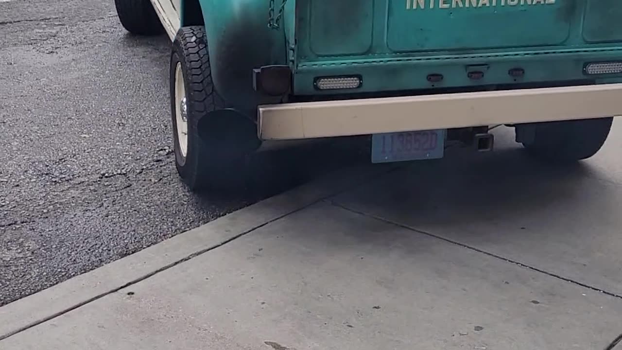 Classic Car 🚗 lifted