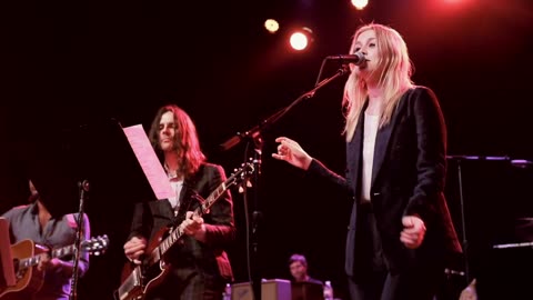 For You Blue (The Beatles cover) - Chase Cohl & Brian Bell (live)