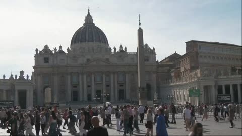LIVE: View of St. Peter’s Square ahead of the conclave
