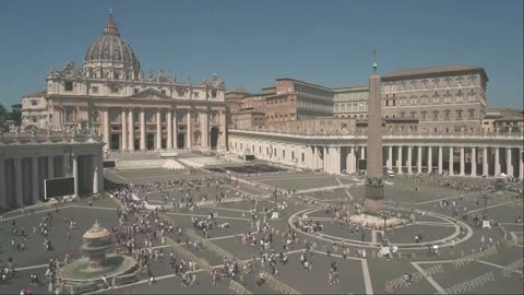 LIVE: View of St. Peter’s Square ahead of the conclave