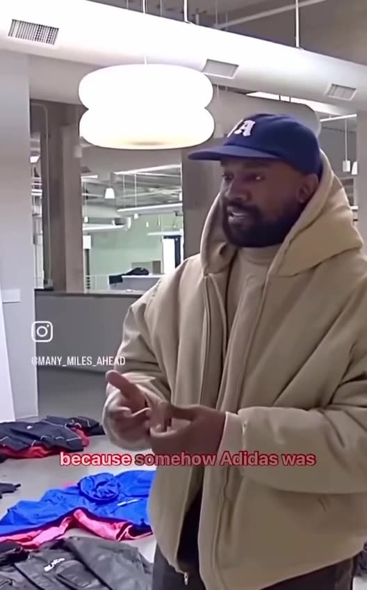 💥🔥💥 Kanye West’s APPLE PAY shut-down for speaking out against jewish supremacy.