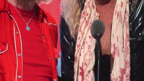 Sammy Hagar & David Lee Roth Clash Over Headliner Role After 2002 Tour Fallout - WorldEye