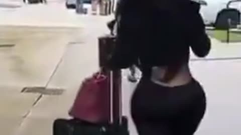 DDG Arrives at Kai Cenat’s Streamer University with India Love