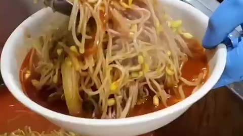 Selling 1,000 bowls a day?! Amazing Spicy Seafood Noodle - Korean food #shorts