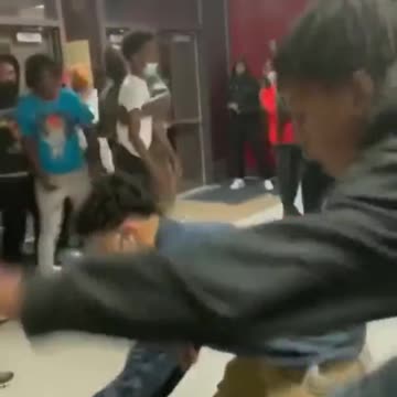 School Fight Gangbaning LOL