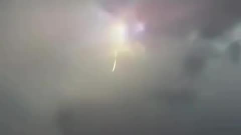 orbe-demonio flimado en el cielo de canada