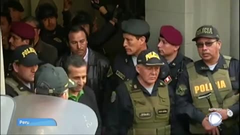 Ex-presidente do Peru e a mulher começam a cumprir prisão preventiva - há 7 anos.