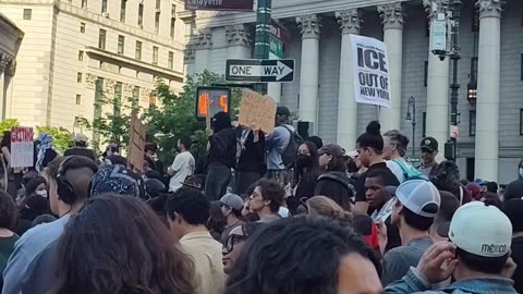 En Nueva York dicen: "ICE FUERA DE NYC"