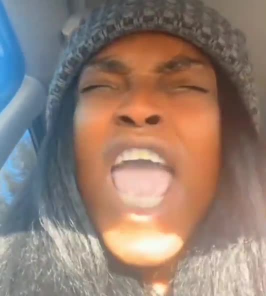 Shaniqua yapping and spitting all over the screen.,