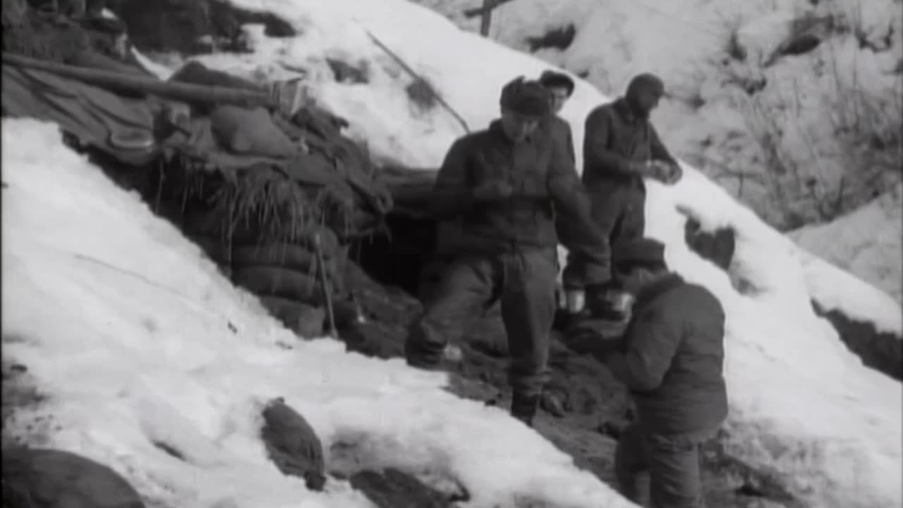 10TH MOUNTAIN DIVIS... - 10TH MOUNTAIN DIVISION LANDS IN ITALY, LEGHORN ITALY ; 135TH - 111-adc-3256