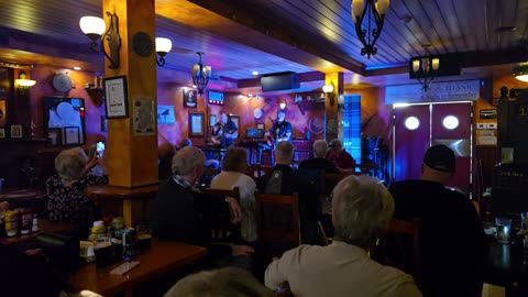 Local Music at The Irish Harp Pub Niagara on The Lake Ontario Canada 8 25 2025