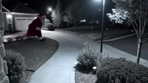 Terrifying Santa Caught on CCTV