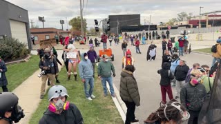 LIVE: Protest Outside Broadview ICE Facility