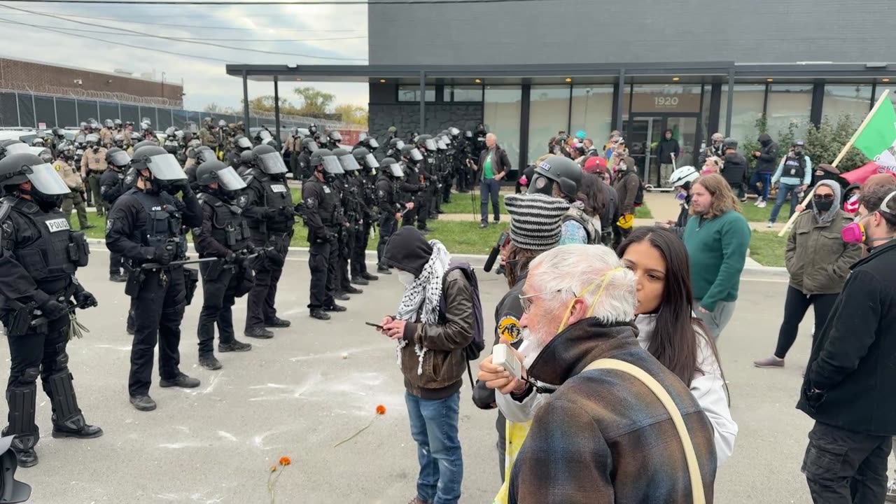 LIVE: Protest Outside Broadview ICE Facility