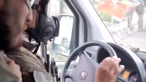 CBP agents' vehicle pelted with rocks while attempting to leave anti-ICE protest in Paramount, CA
