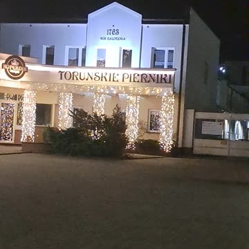 Oświetlona Fabryka Pierników Kopernik [Rumble Short]