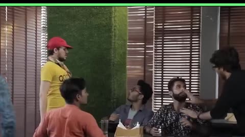 Fraud jeeja ka hotel 🤣 #round2hell #funny #r2h fun#