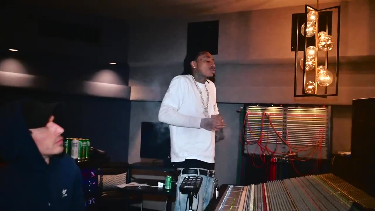 Wiz Khalifa - Dank Moody Freestyle