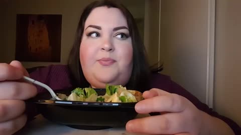 FB_2017_04_24_Wendy's Fresh Mozzarella Chicken Salad Mukbang, Shout-Outs