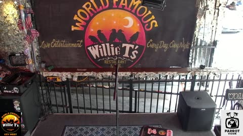 LIVE Music Everyday!