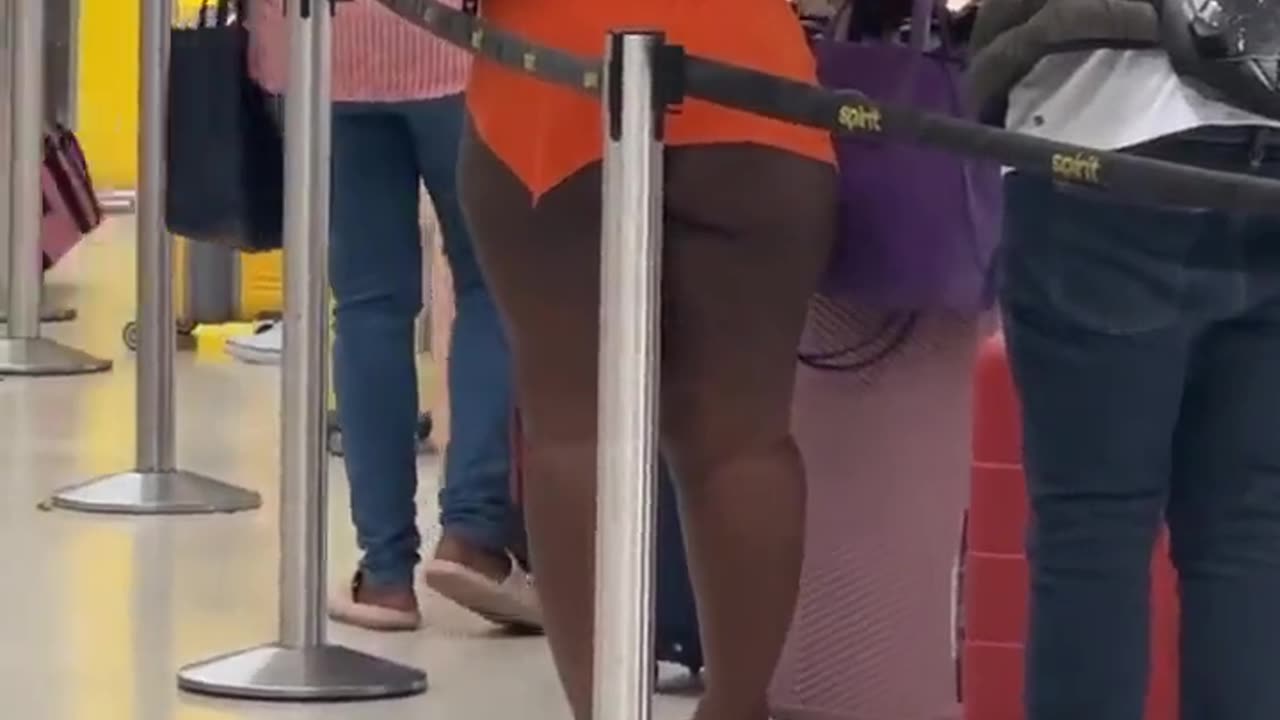 Welcome to Spirit Airlines - OMG