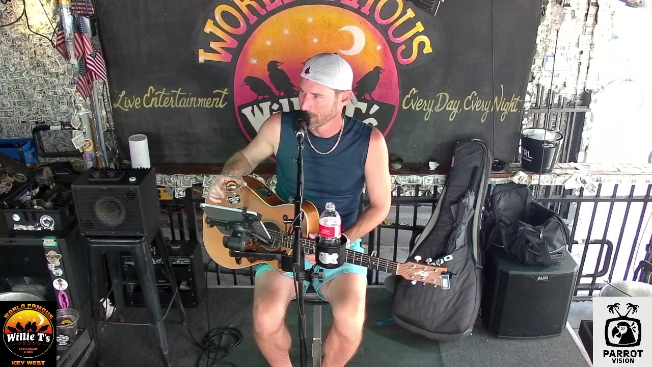 LIVE Music Everyday!