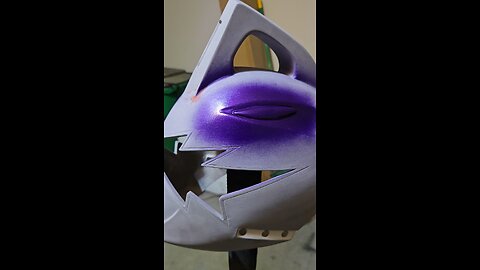 Dino Thunder Black Helmet Pt 3: eyes added!