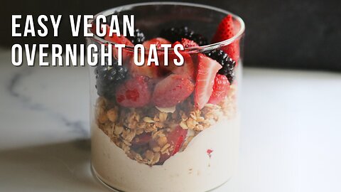 Easy Overnight Oats with Fruit Parfait Twist