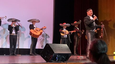 Mariachi & African Drummers @ The Met (Manhattan)