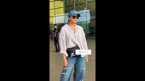 Bollywood Actress Huma Qureshi was Spotted at Mumbai Airport 🔥❤️😍