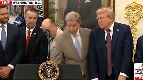 Donald Trump spots a rug