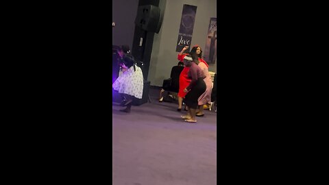 Dance babies whew!! 💃🏾💃🏾💃🏾🙏🏾🔥 praise break Holy Ghost