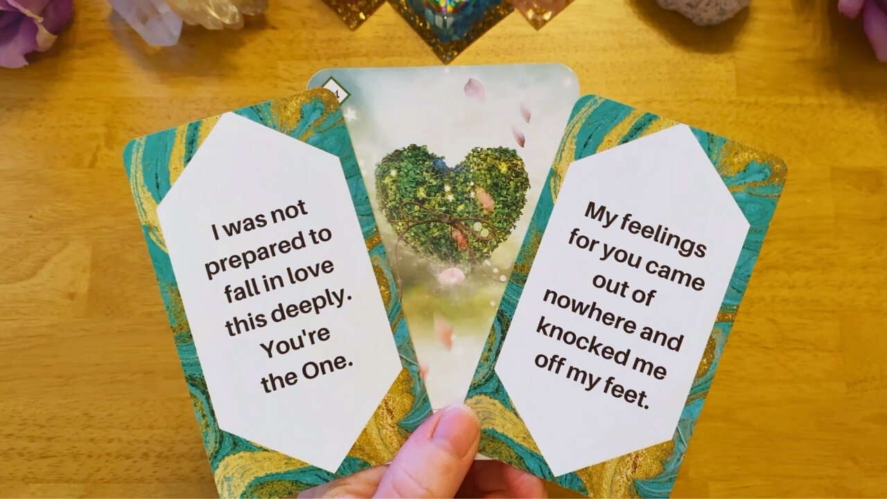 YOU ARE THE ONE IT WAS LOVE AT FIRST SIGHT 😍 [COLLECTIVE LOVE READING] IN-DEPTH #lovereading #tarot