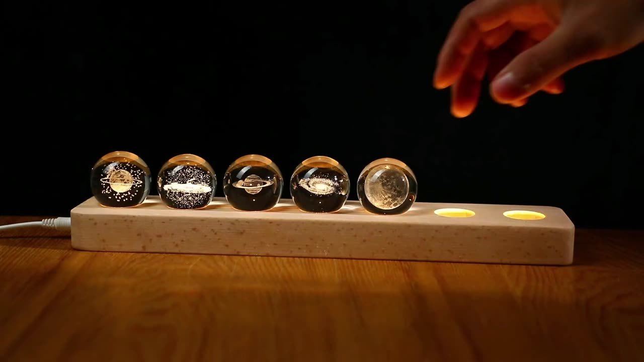 7 Planet Crystal Ball Night Light