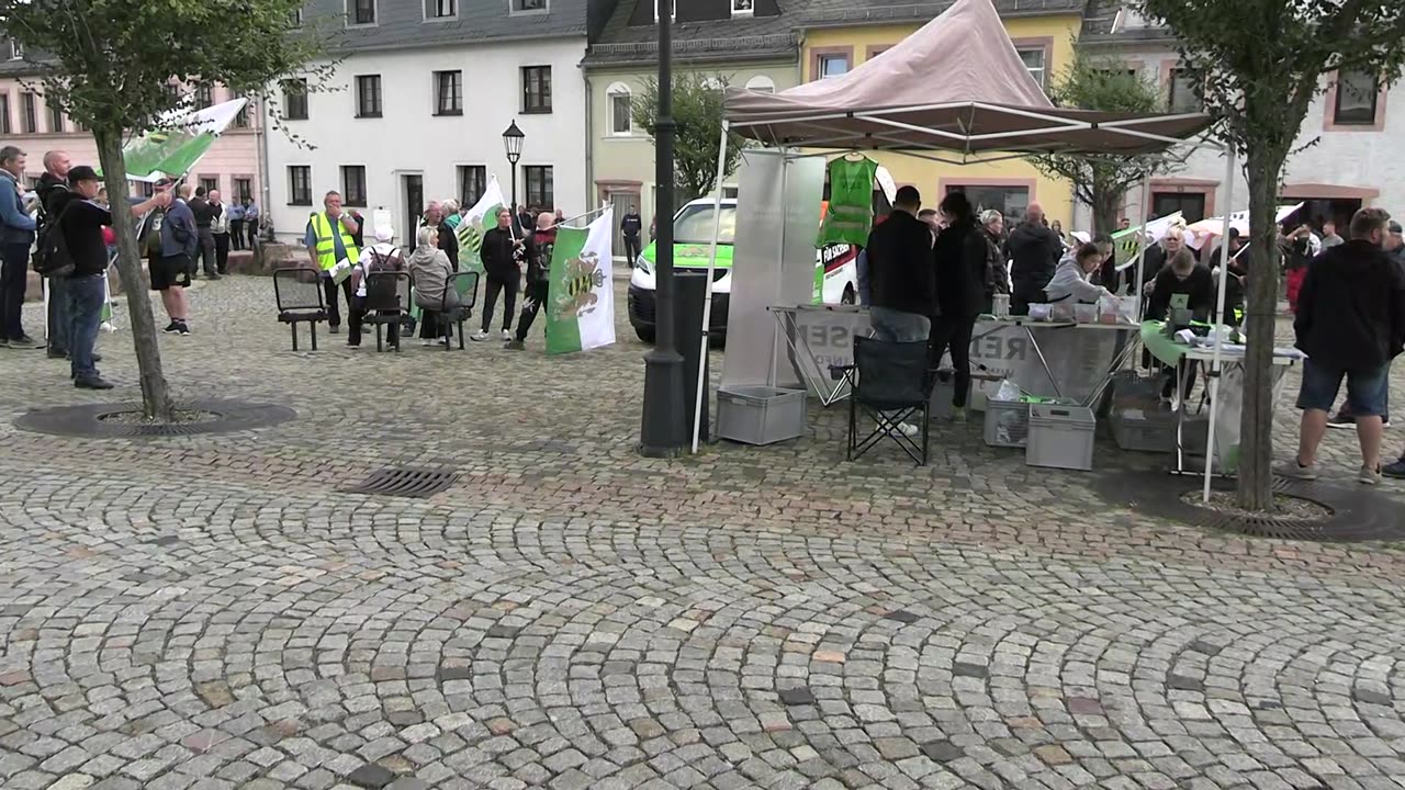 Live from Hartha (Saxony) – Citizens’ protest against asylum center gains momentum
