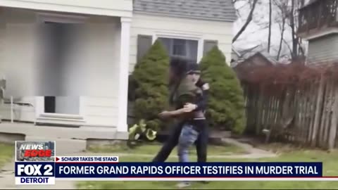 Cop shoots nigga in da head during a struggle