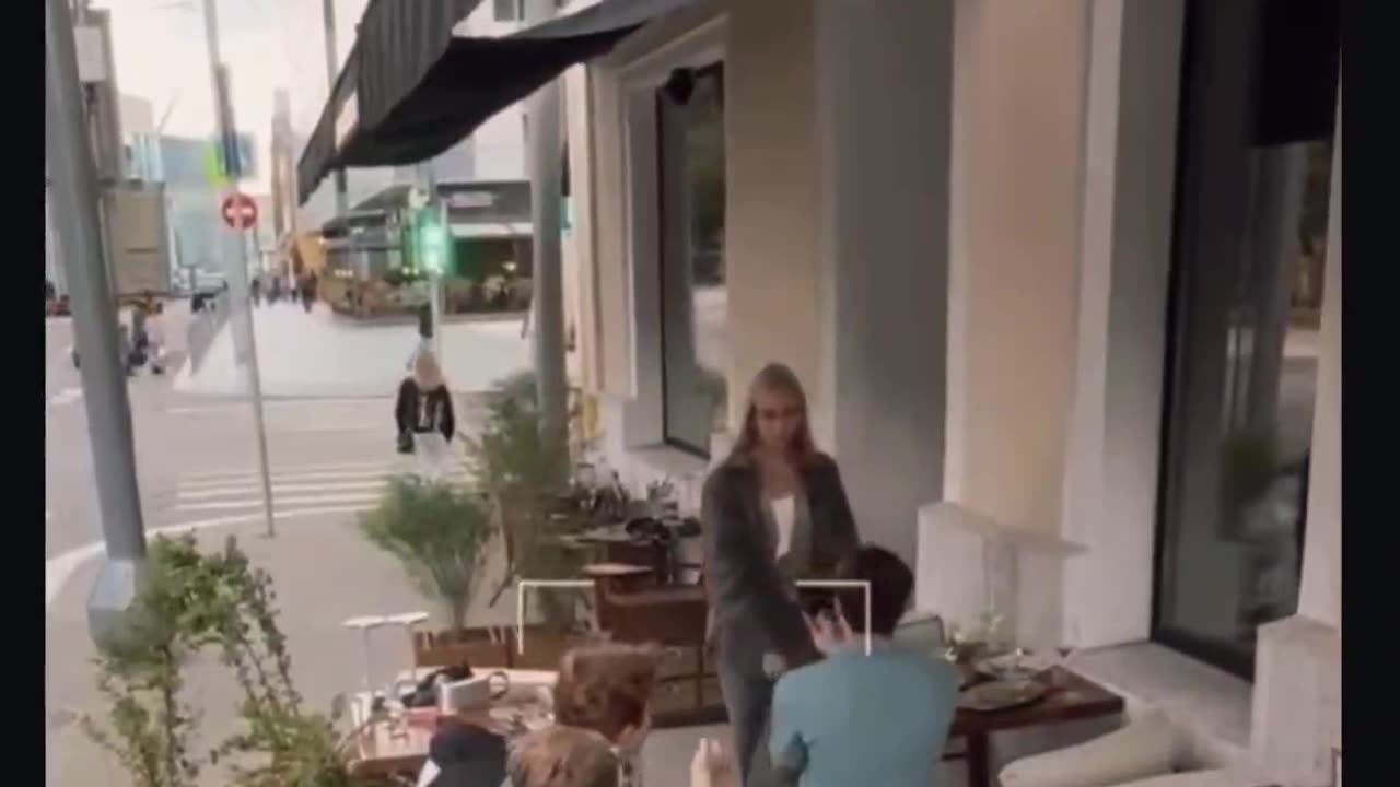 Nokautirao djevojku jer ga je odbila..