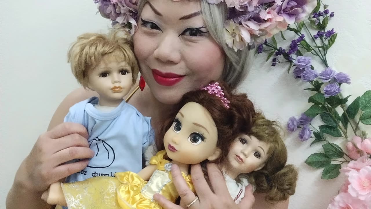 Selfies with my dolls