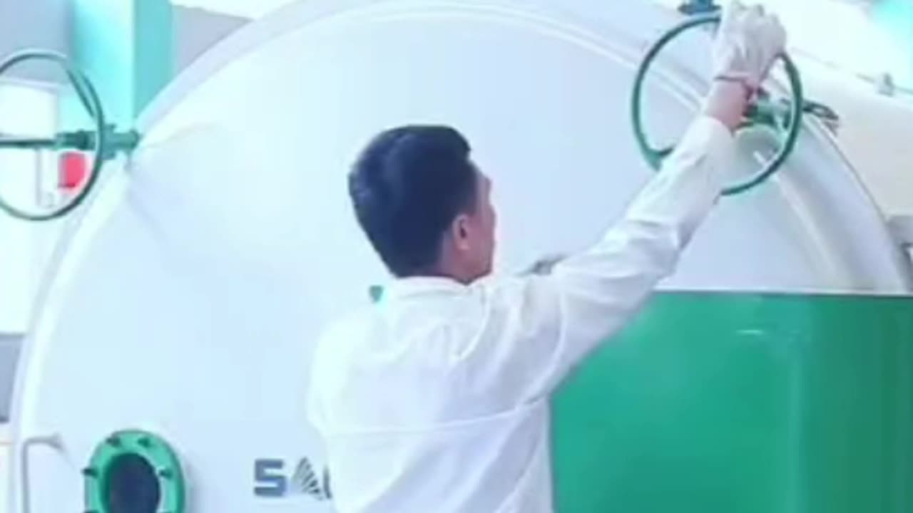 The vacuum dryer