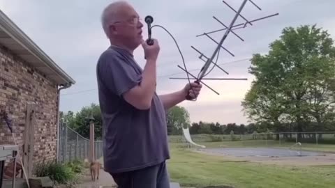 Bro contacted an astronaut on the ISS using a homemade antenna...