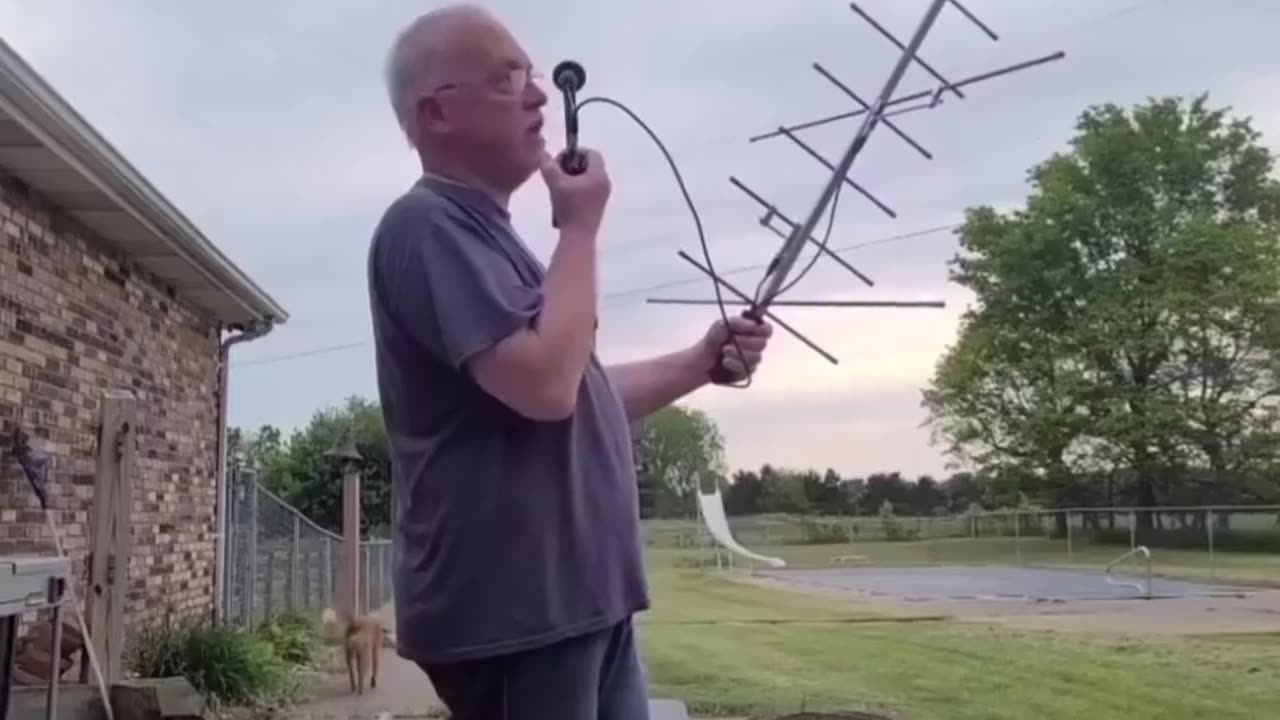Bro contacted an astronaut on the ISS using a homemade antenna...