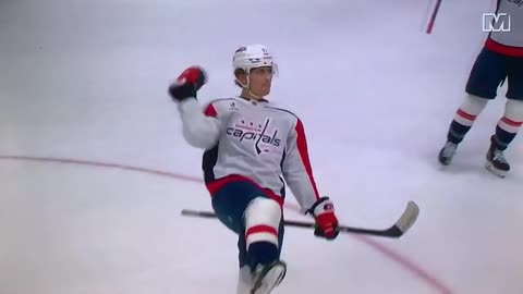 Capitals C #17 Dylan Strome PP🥅(9)🏒Wrist-Shot Goal