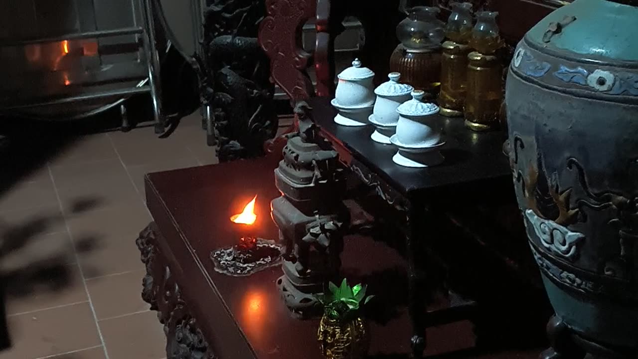Who lit the fire ?
