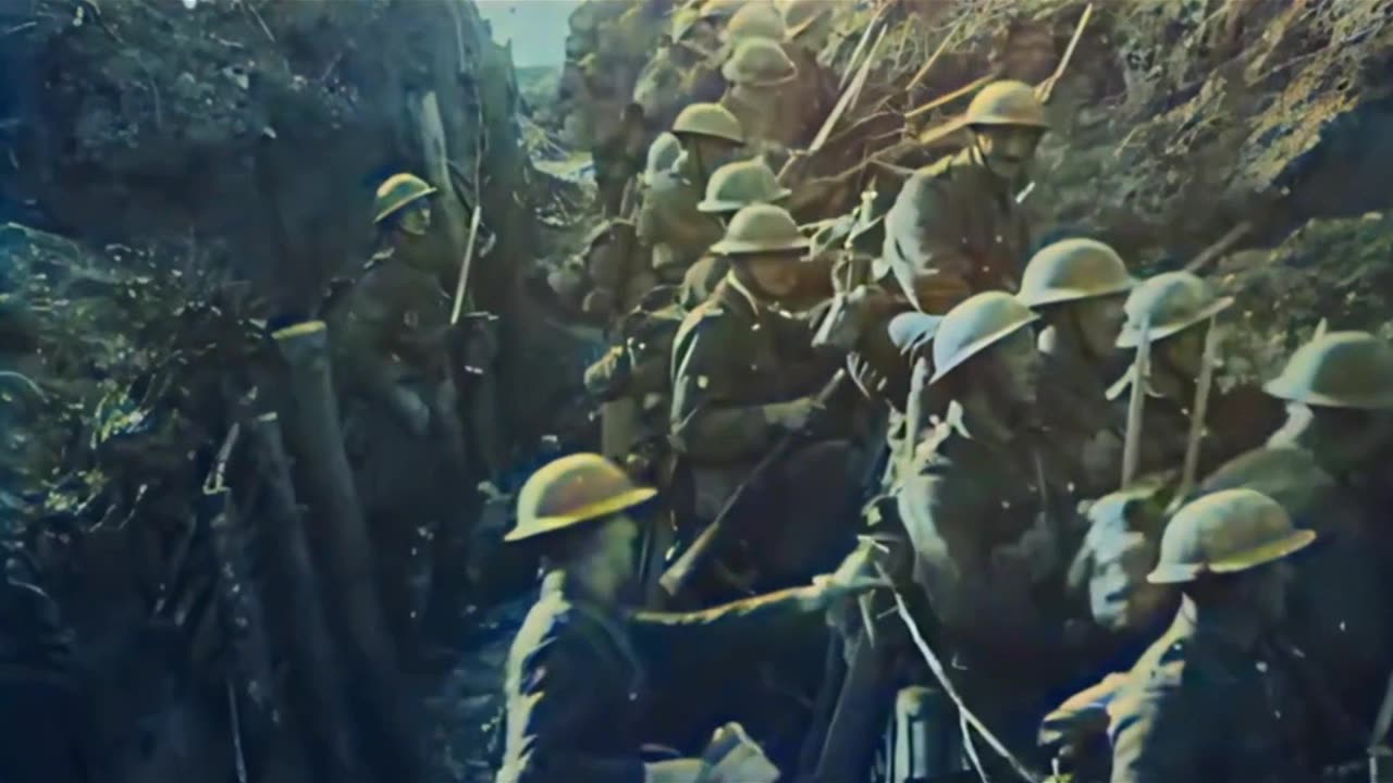 British Scottish troops in trenches at the Battle of Ancre 1916