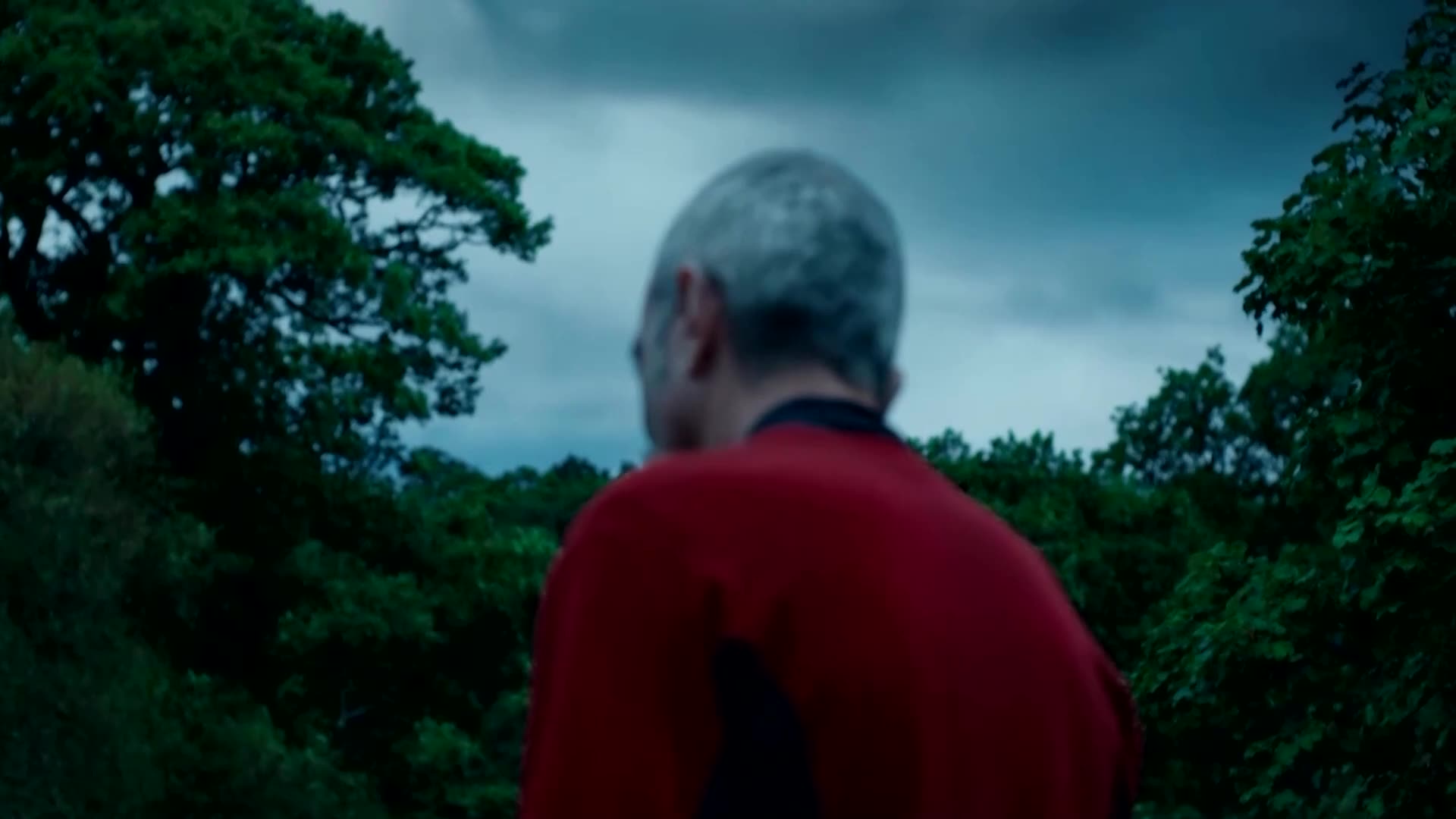 Daniel Day-Lewis makes acting comeback in sons debut film